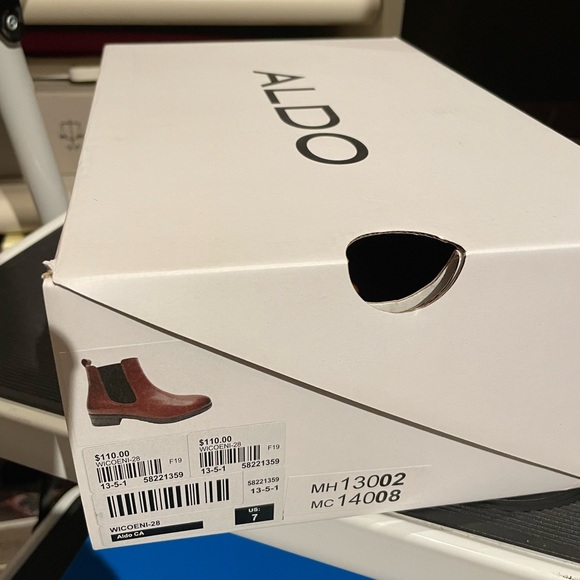 Chelsea boots - Block heel - Picture 4 of 5